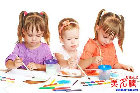 談?wù)剬殞毱鹈睦戏椒ê托侣窂? /></a>今天我們來談?wù)剬殞毱鹈睦戏椒ê托侣窂?。起名如要追述它的歷史，可能已不能追到最初的來源了。中華文化博大精深，就寶寶起名這個“小事”來說，也有自己的文化了。說起寶寶起名，很多人都可能眉飛色舞，道理很多。...</div>
			         <span id="ctl00_ContentPlaceHolder1_subjectList_dgNews_ctl03_Label1" style="color:Green;font-size:10pt;">2017/6/4 13:57:38</span>
			        <div style="height:5px; font-size:5px"> </div>
			        <hr width="99%" style="text-align:center; border-style:dotted; border-width:0px; height:1px;" />
			        <div style="height:5px; font-size:5px"> </div>
			    </div>
		        </td>
	</tr><tr style="border-width:0px;">
		<td valign="top">
		        <div style="padding-left:3px; padding-right:3px;line-height:180%">
			         <h3 style="padding:0px;margin:0px;display:inline;"><a id="ctl00_ContentPlaceHolder1_subjectList_dgNews_ctl04_HyperLink1" class="headline" href="/subject/qimingdaquan/s.aspx?newsid=6705" target="_blank">寶寶起名評價方略</a></h3>
			        
			          <span style="color:Red;font-size:8pt;"></span>
			        <br />
			        <div style="padding-top:1px; width:95%; padding-left:8px; line-height:180%;color:#2f2f2f;font-size:14px;" ><a href=